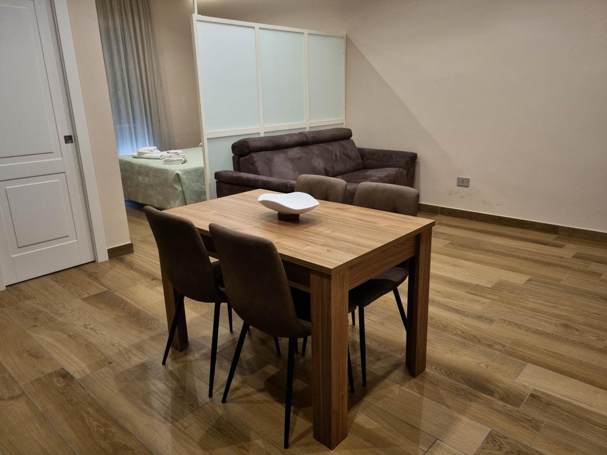 Home In Помпей Екстериор снимка